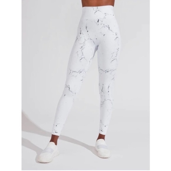 Buffbunny Collection Pants - Buffbunny White Marble Print Leggings